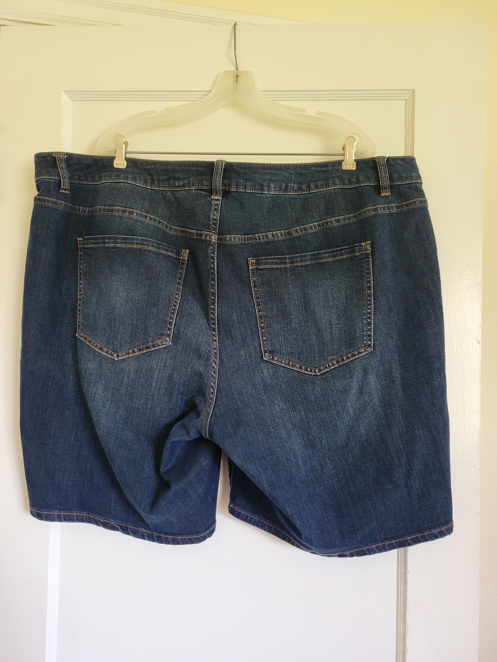 Women Lane Bryant Dark Wash Denim Bermuda Shorts Size 24 - Picture 6 of 10
